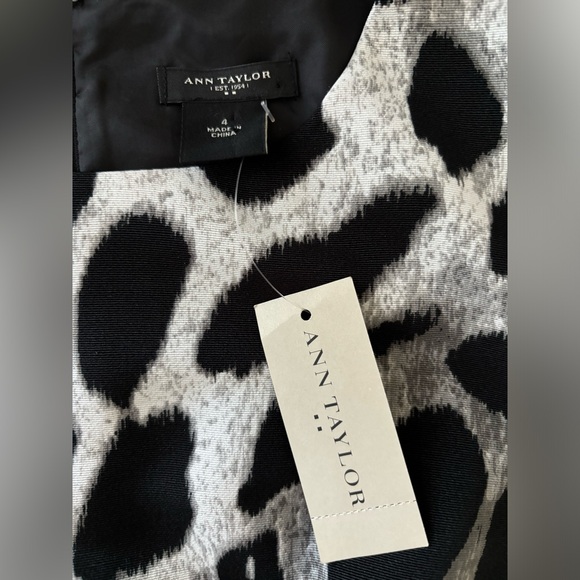 Ann Taylor Animal Print Sheath Dress sz 4 - Picture 5 of 13